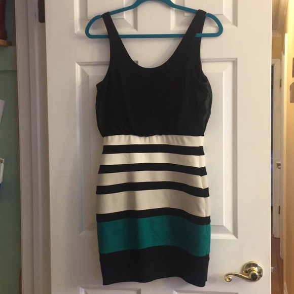 Express Sheath Dress - Picture 3 of 3